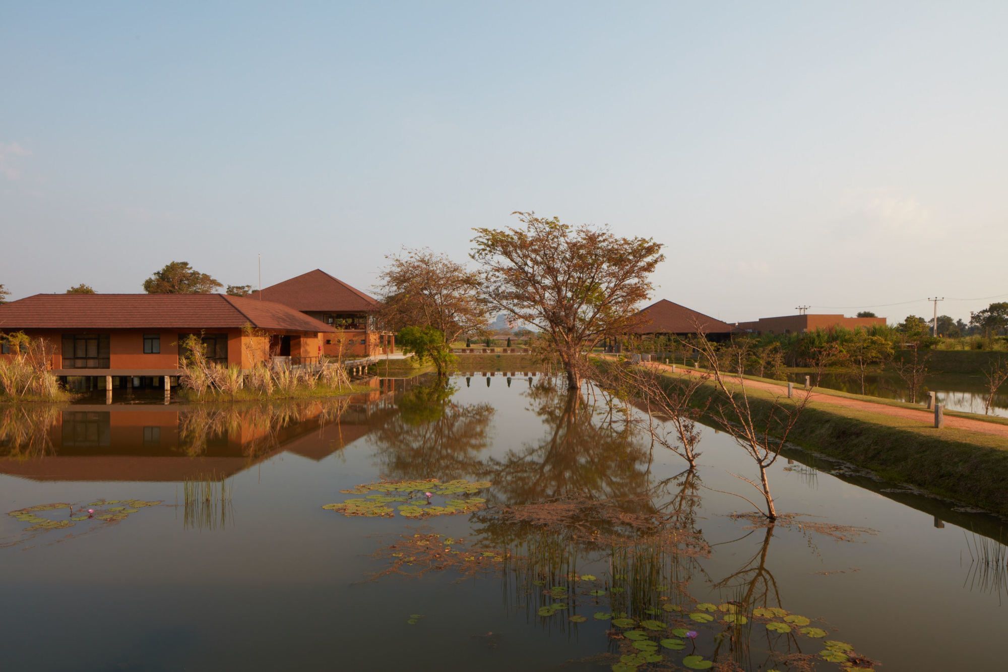 Water Garden Sigiriya - 30 Chic Designed Private Villas Overlooking Sigiriya Exterior photo